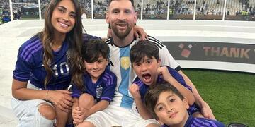 Ya lo sabíamos: solo hay dos famosos argentinos nominados entre los más lindos del mundo y uno es Lionel Messi.