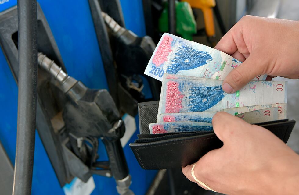 Ya rige el aumento de los combustibles de YPF: suben un 3,8% desde este jueves