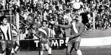 Maradona debutó el 20 de octubre de 1976. (Foto: Twitter)