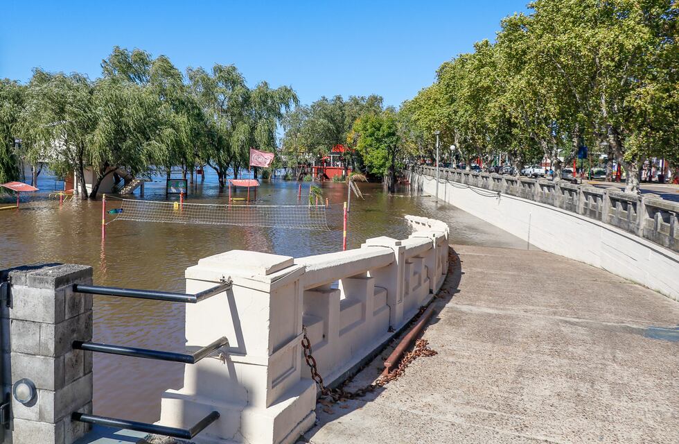 Comienza a estabilizarse el río Gualeguaychú