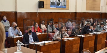 Así lo manifestaron los ediles del bloque del Frente de Todos y destacaron la “falta de transparencia” del Intendente respecto al convenio para la colocación de las cámaras.