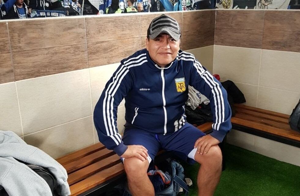 Entrenador, deportista y poeta: el maipucino que une sus pasiones en la escritura