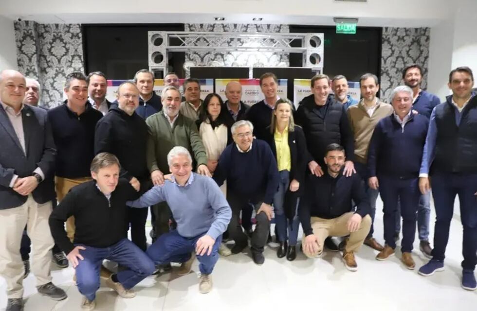 Intendentes de Juntos por el Cambio le pidieron una reunión urgente a Kicillof por la suma fija