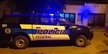 Allanamiento en la comisaría local y dos detenidos