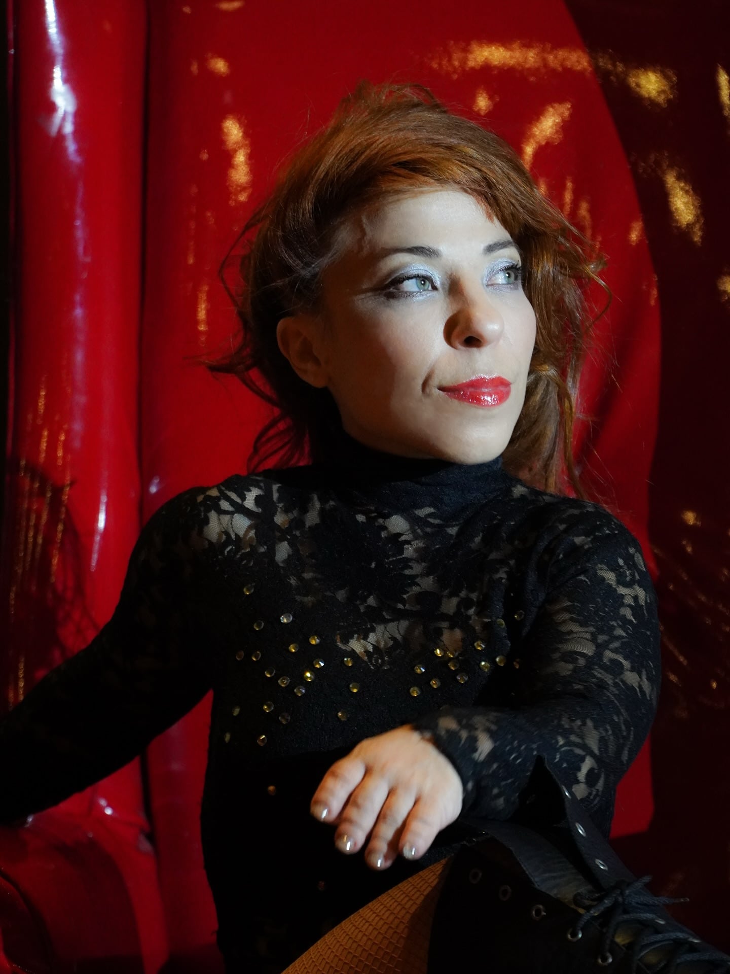 Noelia Pompa sorprendió con un look total black al límite de la censura y marcó tendencia