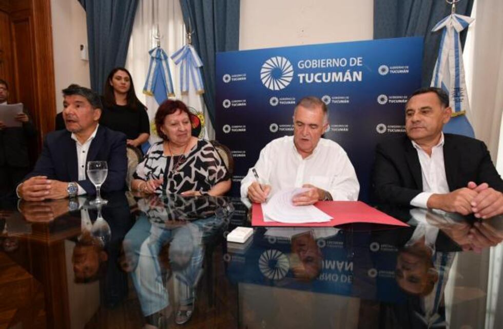 Empleados estatales recibirán un importante aumento salarial