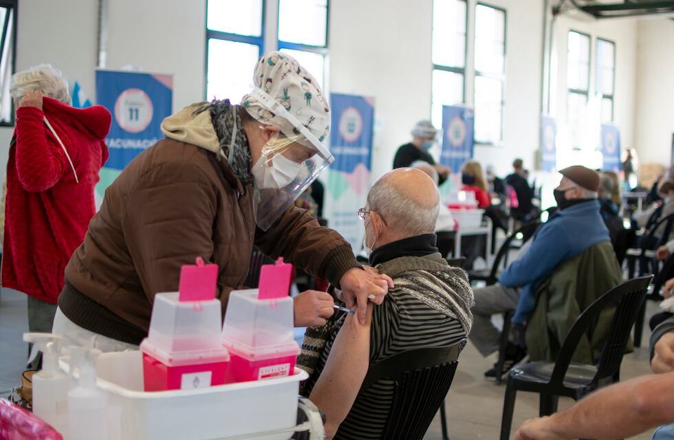 Vacuna COVID-19 en Santa Fe: llegarán 80 mil dosis de la Sputnik fabricada en el país