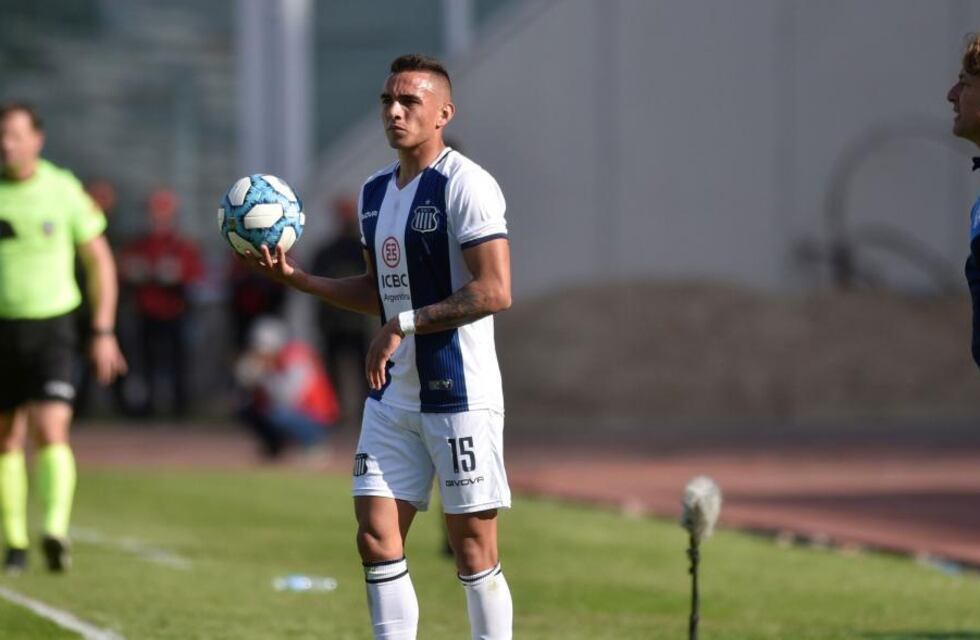 Enzo Díaz, lateral de Talleres, en la mira de Boca
