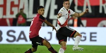 Iván Gómez estuvo a punto de abrir el marcador con un bombazo de afuera del área.