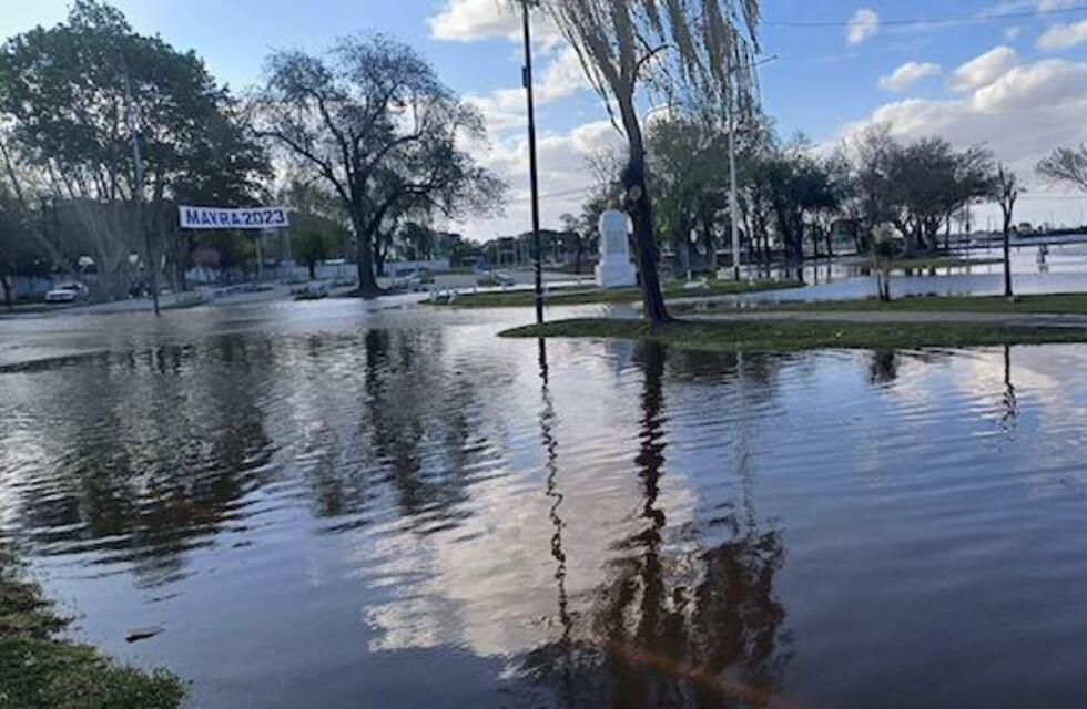 Desbordes del Río de la Plata en Quilmes y San Fernando a raíz de la sudestada