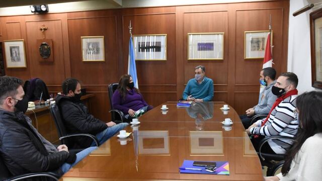 Luis Castellano acordó un aporte anticipado para salones de eventos, academias de danza y gimnasios