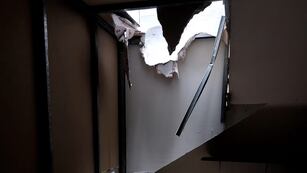 Cedió el piso de un local, una empleada cayó al subsuelo y sufrió una fractura expuesta en Córdoba.