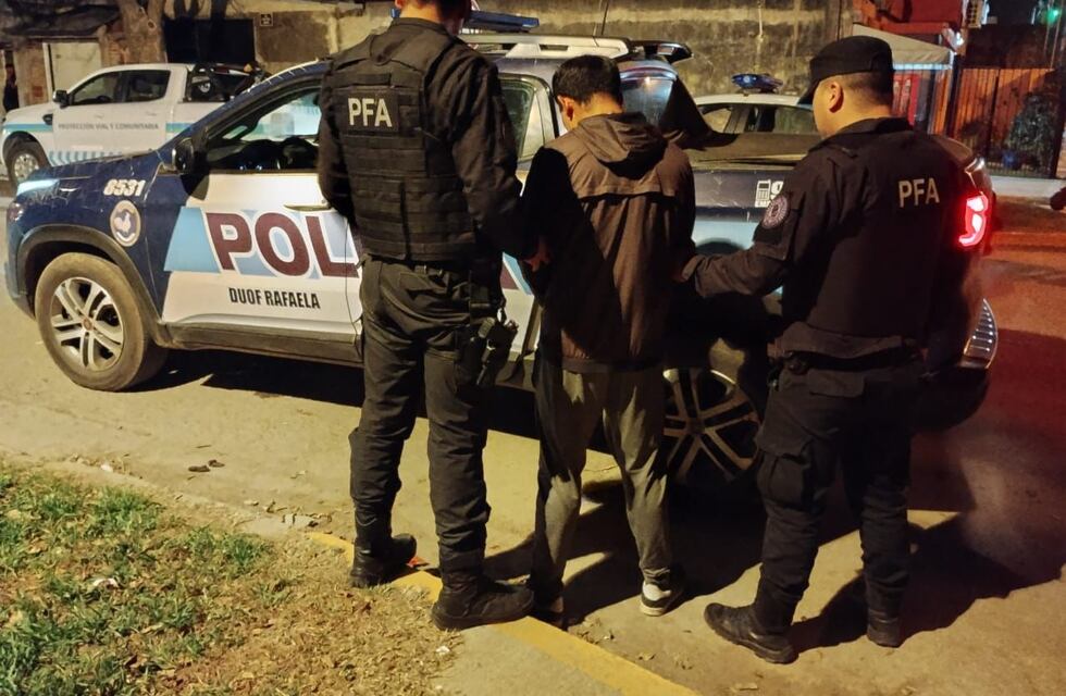 Fuertes operativos de la Policía Federal en diferentes barrios