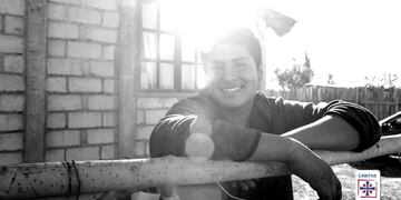 Rodrigo y su familia hoy gozan de una vivienda propia gracias a las colectas solidarias realizadas por Caritas.