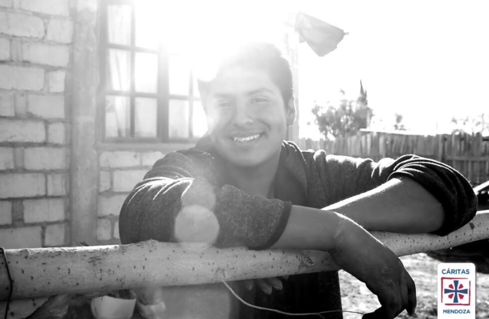 Ayudando a cumplir sueños: Caritas Mendoza ayudó a una familia guaymallina construir su casa