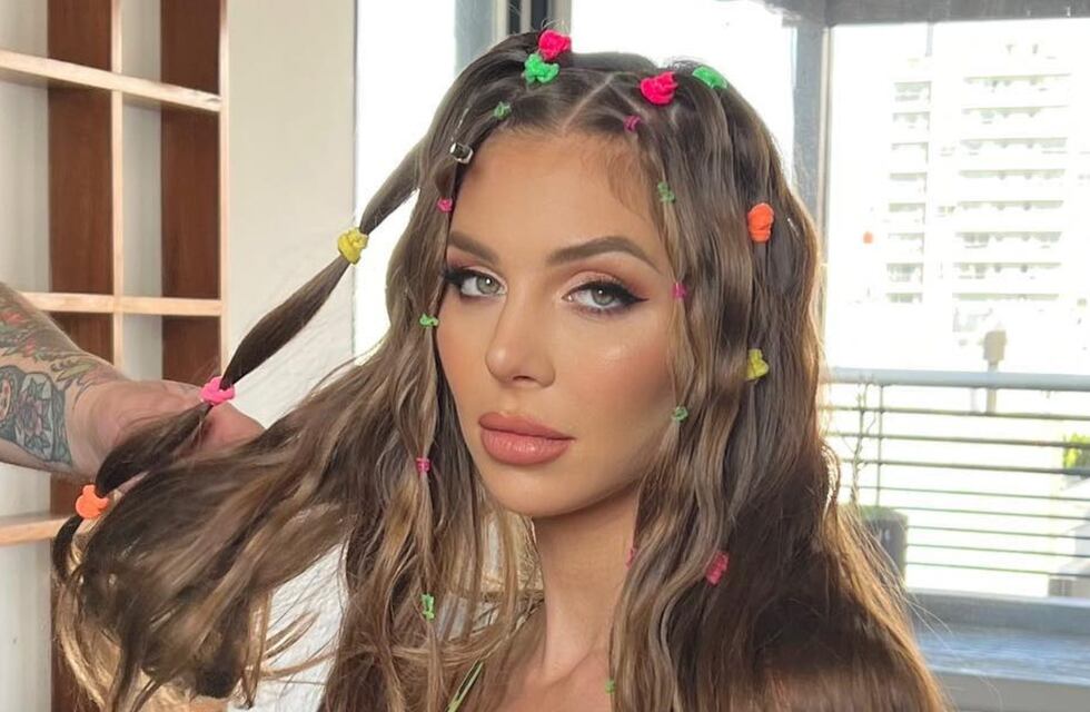 Romina Malaspina es la reina de los corset en Argentina y estas cuatro fotos lo comprueban