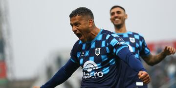 Hugo Soria festeja su primer tanto en el campeonato actual, con un grito de gol que no sirvió de mucho.