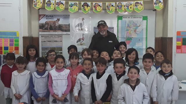 La Escuela Primaria Nº 1 de Tres Arroyos recibió al Guardafauna Eduardo Álvarez