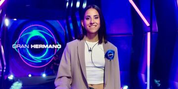 Lucía de Gran Hermano 2024 estaría jugando a dos puntas: ¿hubo beso?