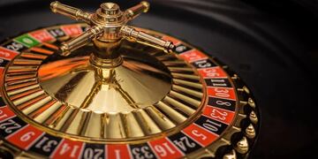 El hombre apostó su suerte con dinero ajeno.