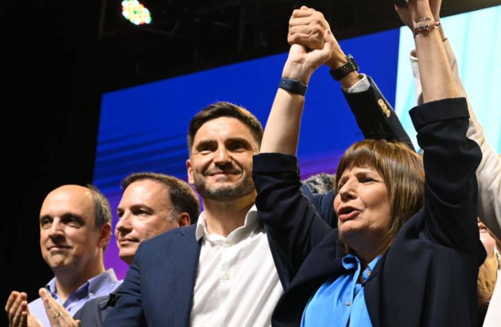 El Gobierno de Santa Fe tuvo la primera reunión de transición con el equipo de Maximiliano Pullaro