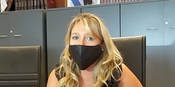 Mariana Paz, abogada del Ministerio de Educación, dio detalles de la denuncia. Diario La Provincia SJ