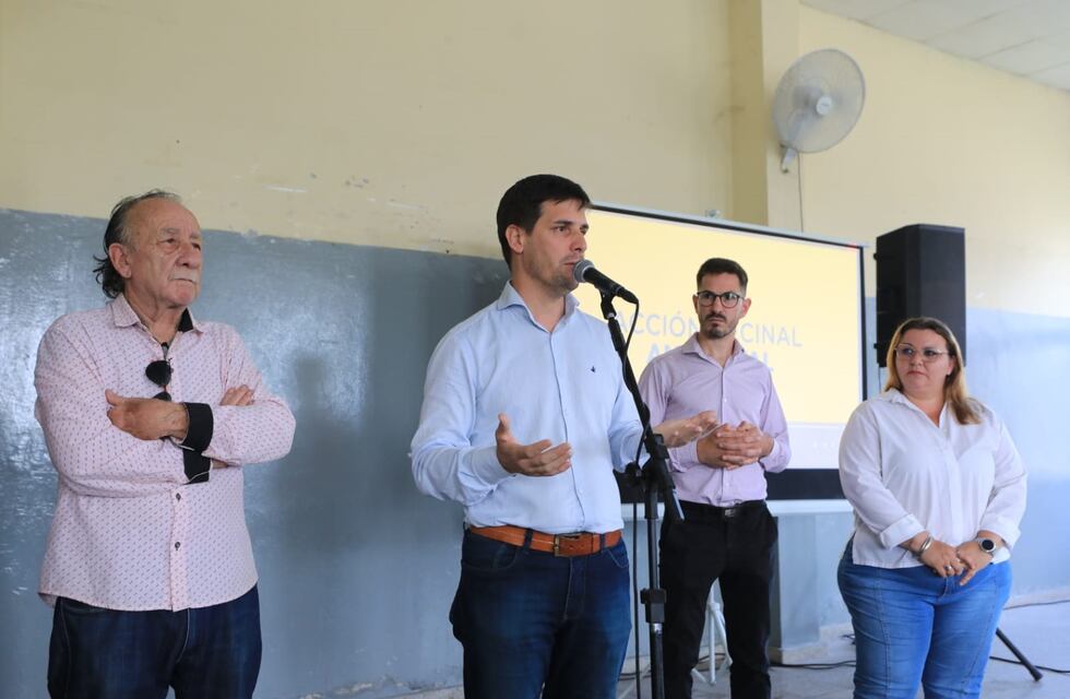 Leonardo Viotti refuerza el compromiso ambiental con el nuevo programa de limpieza barrial