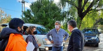 El intendente Emir Félix charló con productores y vecinos de Colonia Española.