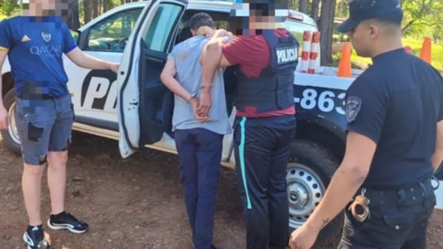 Detuvieron en El Alcázar a un hombre acusado de hostigar y amenazar a su expareja.