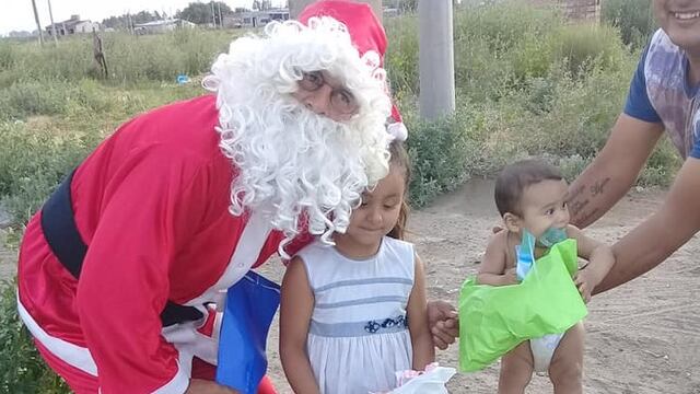 10 años llevando alegrías y repartiendo golosinas.