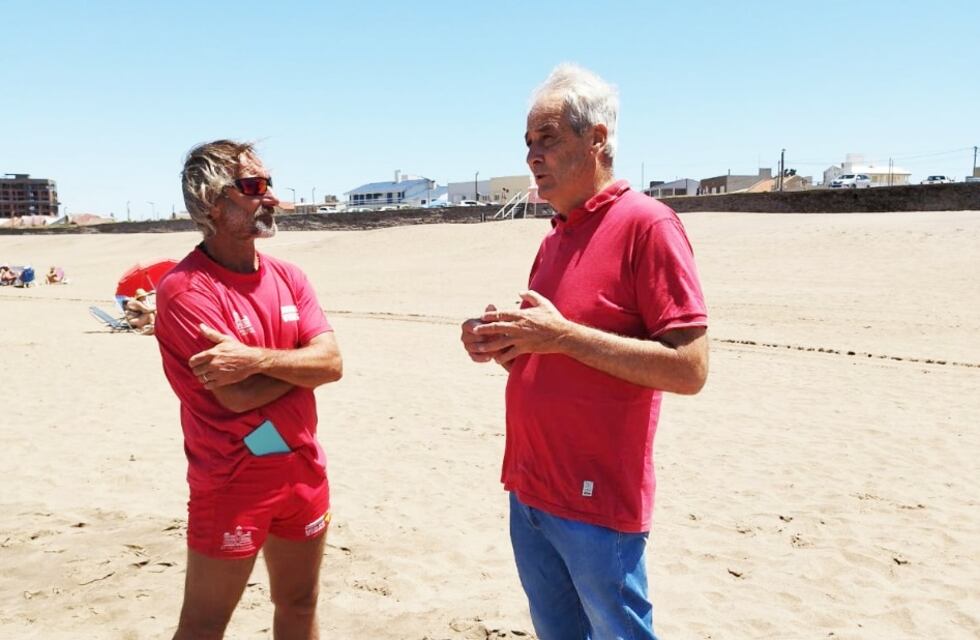El Director de Turismo de Tres Arroyos se reunió con los Guardavidas de Claromecó