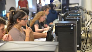 Las profesiones mejores pagan que se estudian gratis en Córdoba.