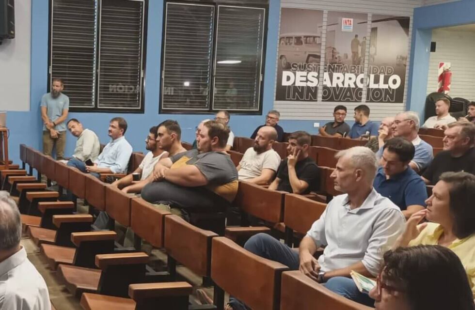 Capacitación sobre la manipulación de envases vacíos de fitosanitarios