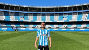 Coscu es fanático de Racing y se unió con la dirigencia para ayudar al club.