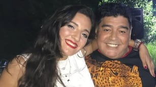Así está hoy Jana, la hija bajo perfil de Diego Maradona: a qué se dedica y dónde vive