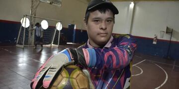 Juan Pablo, el joven de San Luis que apunta a ser el tercer arquero de la Selección de futsal Down.