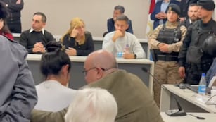 La reacción de Brenda Agüero tras conocer la sentencia. (Javier Colomer / La Voz)