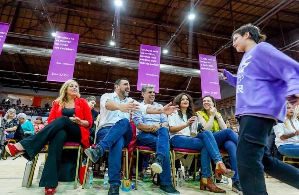 Multitudinario 7º Mate Bingo de la Municipalidad de Ushuaia en homenaje a las mujeres