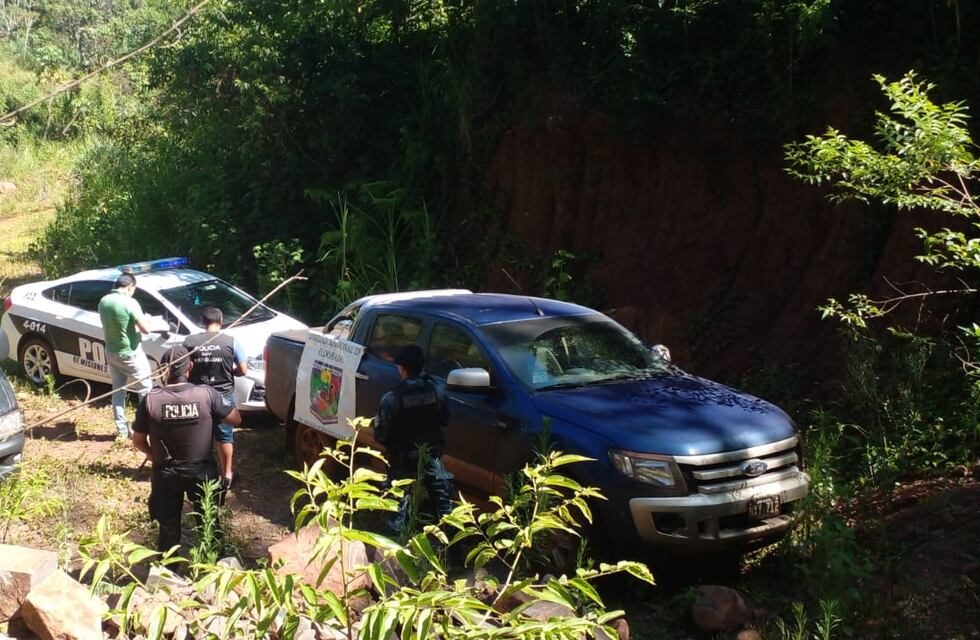 Persecución en Eldorado permitió recuperar una camioneta robada