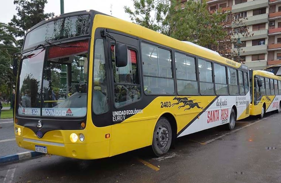 El Gobierno provincial aportará 84 millones de pesos para comprar 28 colectivos en Santa Rosa