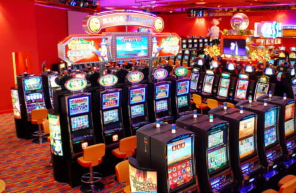 Comodoro: estaba jugando en el casino y le encontraron cocaína en un molde de huevo de chocolate