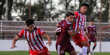 9 de Julio le ganó en Villa Ramallo a Defensores de Belgrano.