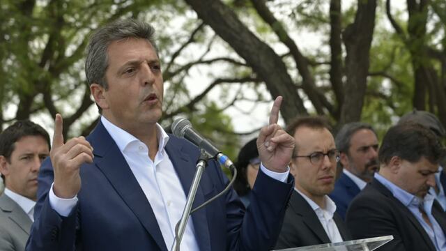 Sergio Massa anunció un dólar diferencial por 40 días para las economías regionales afectadas por las heladas (Orlando Pelichotti - Los Andes).