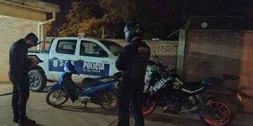 Efectivos policiales recuperaron una motocicleta sustraída en Oberá.