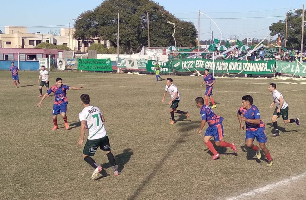 En un partidazo, el Cultural Arroyito le ganó al Ateneo 4 a 3 y estiró su ventaja en la punta de la Liga Regional