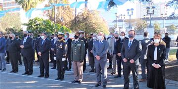 Autoridades que encabezaron el acto oficial para celebrar el Día de la Independencia en Jujuy.