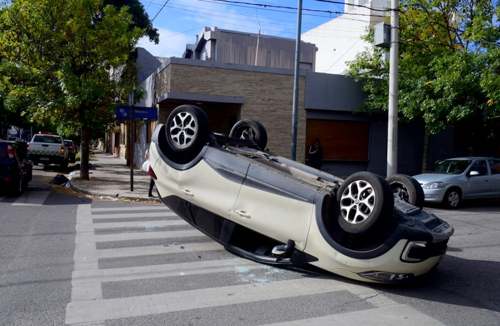 Una persona muerta y tres heridas por tres impactantes choques en Córdoba