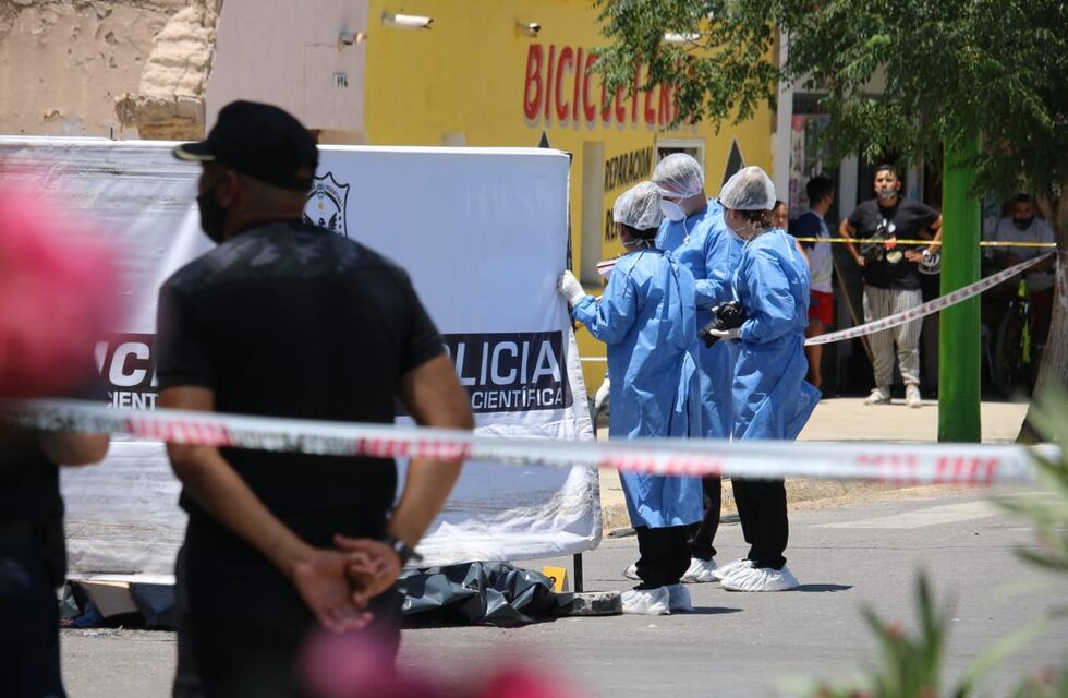 Un camión atropelló y mató a una trabajadora de “Pedidos Ya”