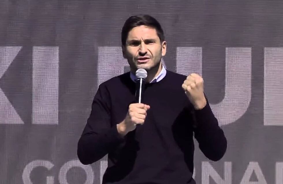 Elecciones 2023: Maximiliano Pullaro se lanzó bajo el lema “Santa Fe puede”