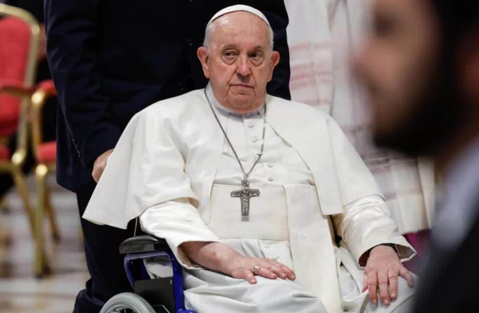 Debido a una inflamación pulmonar, el Papa debió suspender gran parte de su agenda